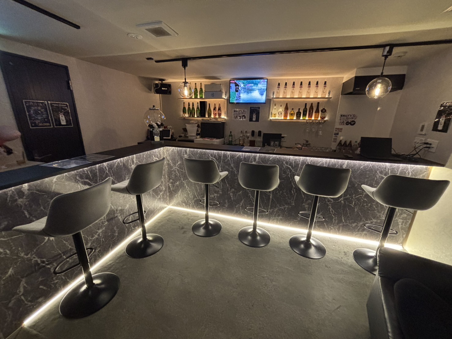 Moon 1stの内装・落ち着いた上質空間